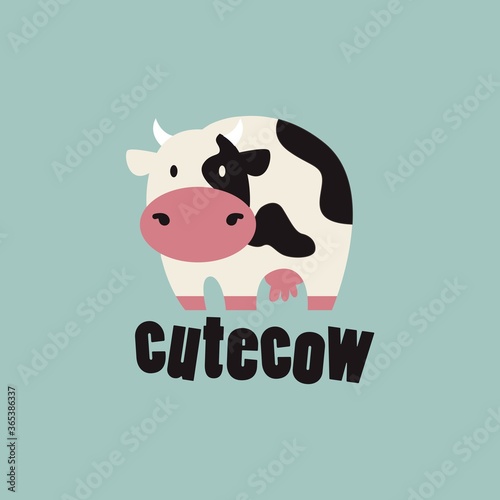 cute cow logo vector icon illustration