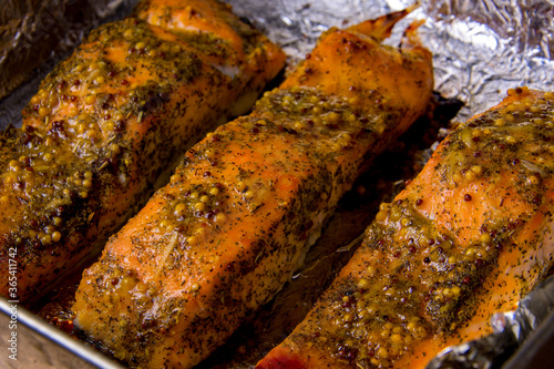 Salmon fillet in Marenada