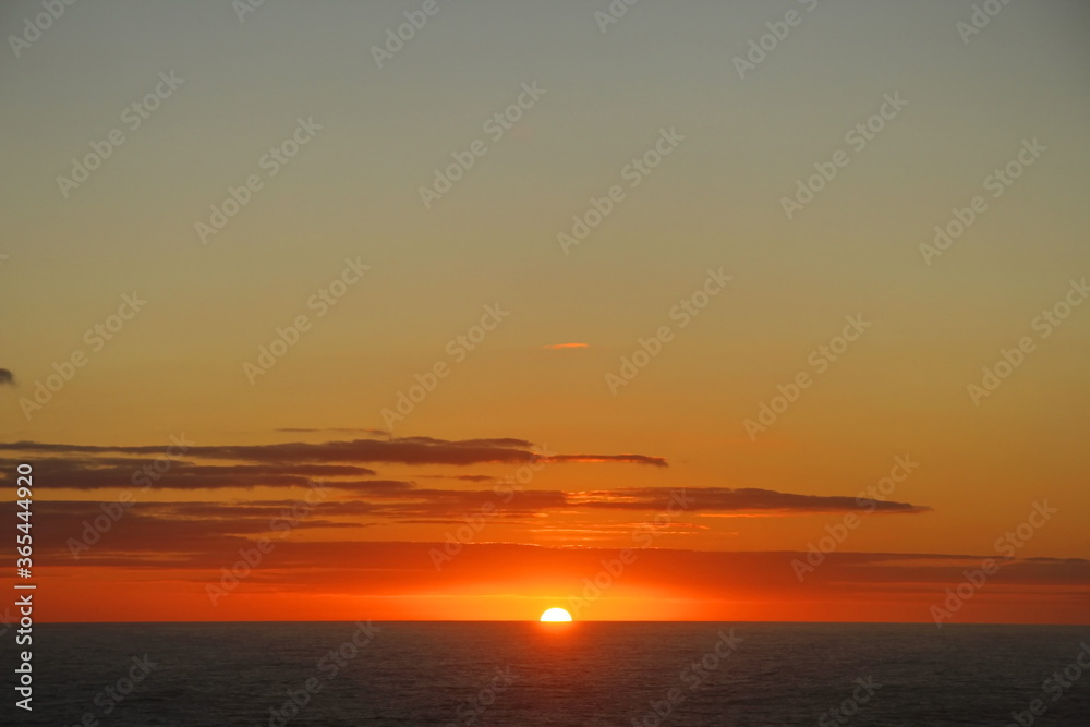 Sunset viewed from Australian beach Sunset viewed from Australian beach