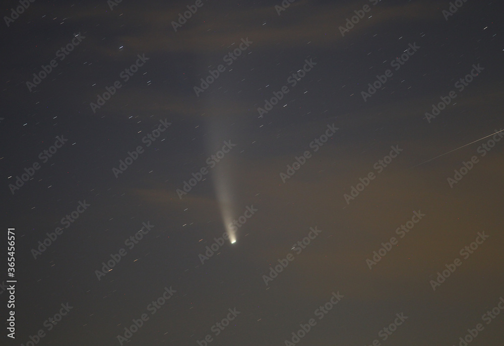 Komet Neowise, C/2020 F3, Nachthimmel, All, Weltall, Aufgenommen in Tutzing