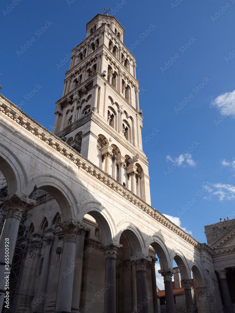 Catedral de Santo Domnius, en Croacia, verano de 2019