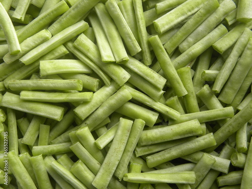 Green color diced cut raw Cowpea beans