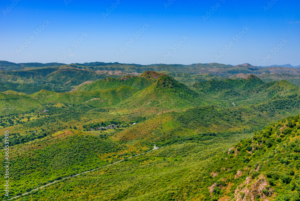 Aravalli folded Mountain Range is a 700 km long northeast-southwest trending orogenic belt in northwest India. It is part of the Indian Shield that was formed from a series of cratonic collisions.
