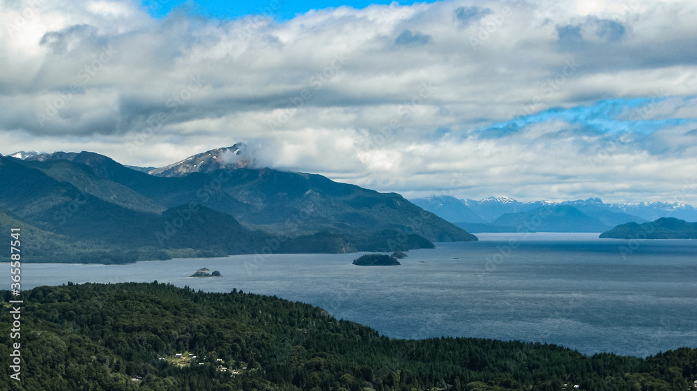 Panoramic view of the mountains and the Nahuel Huapi Lake.