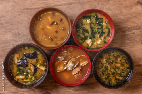 Tableau sur toile 味噌汁　Typical Japanese miso (fermented soy) soup