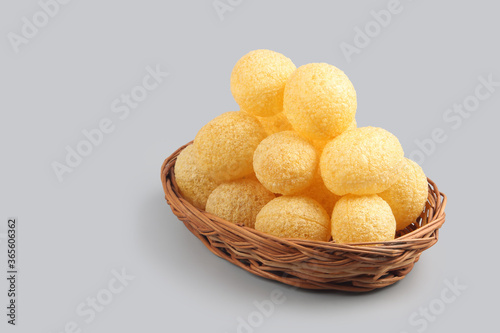 Obraz na plátně Indian food Home made Pani puri on basket