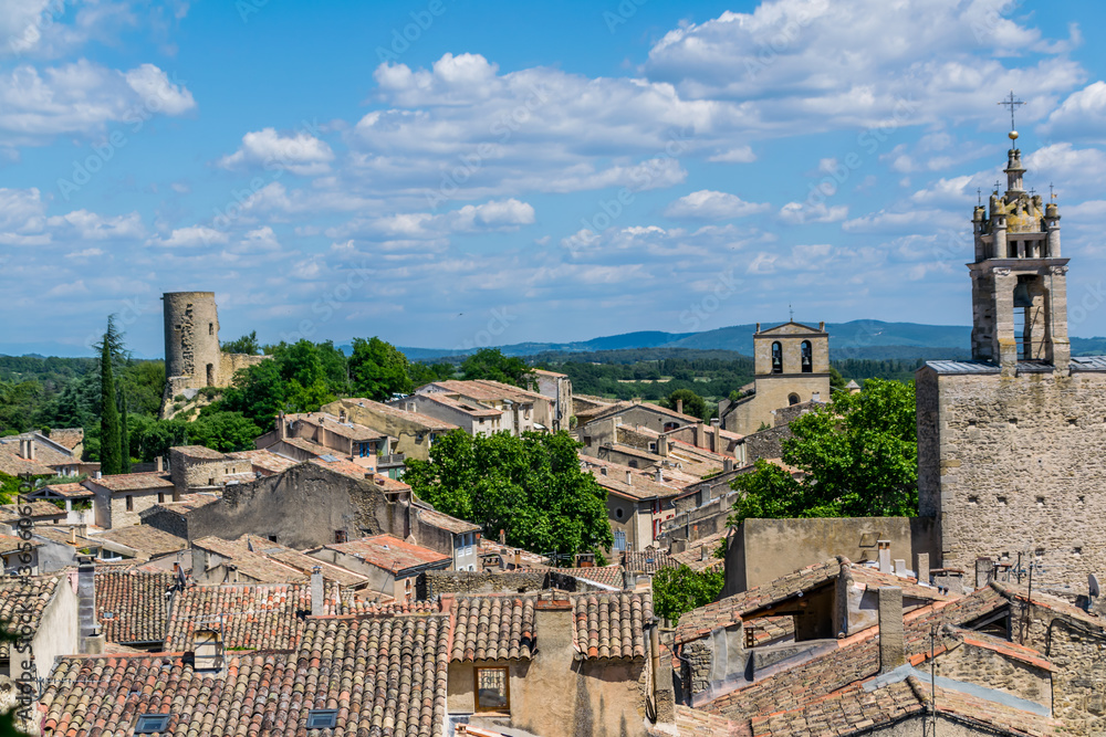 Obraz premium Cucuron, village du Vaucluse dans le massif du Luberon. 