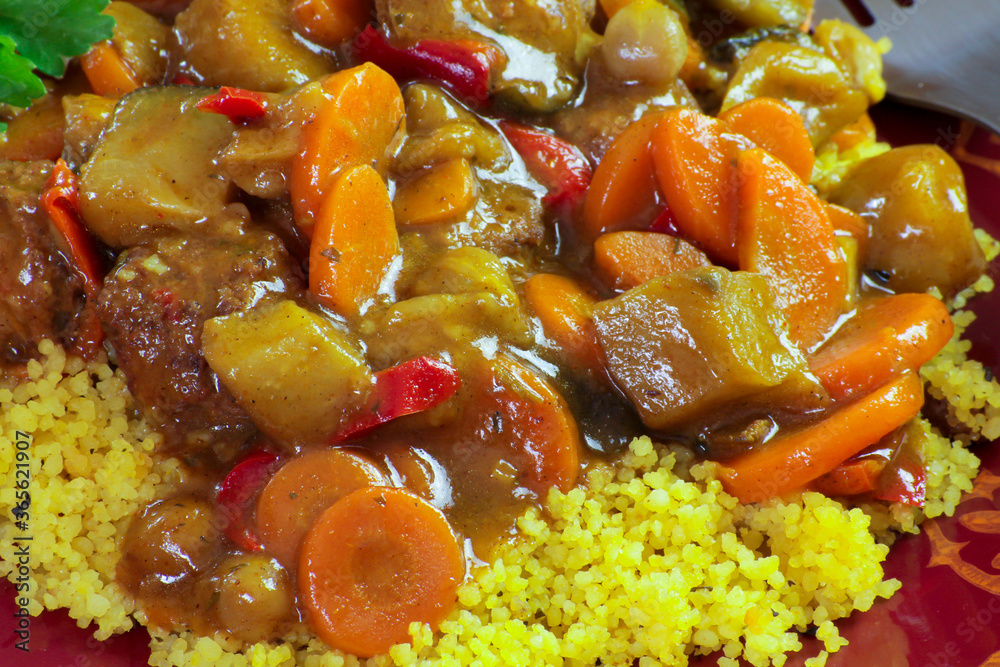 tajine de boulettes d'agneau aux légumes tajine de boulettes d'agneau aux légumes