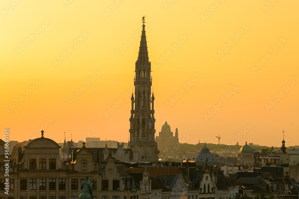 Amazing summer sunset at Garden of the Mont des Arts square with view over the city centre and Grand Place - Brussels, Belgium Amazing summer sunset at Garden of the Mont des Arts square with view over the city centre and Grand Place - Brussels, Belgium