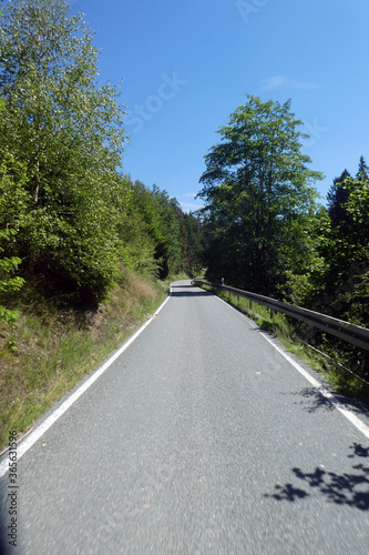 Straße zwischen Wurzbach und Gleima