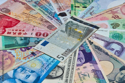EU Euro with other world currencies.
