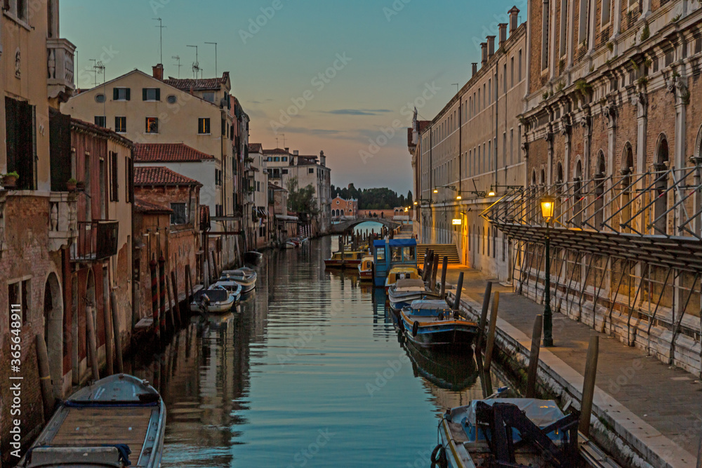 Fototapeta premium City scene of Venice during Covid-19 lockdown without visitors at daytime in 2020
