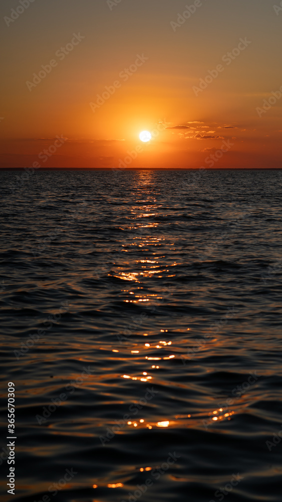 Obraz premium sunset in the sea