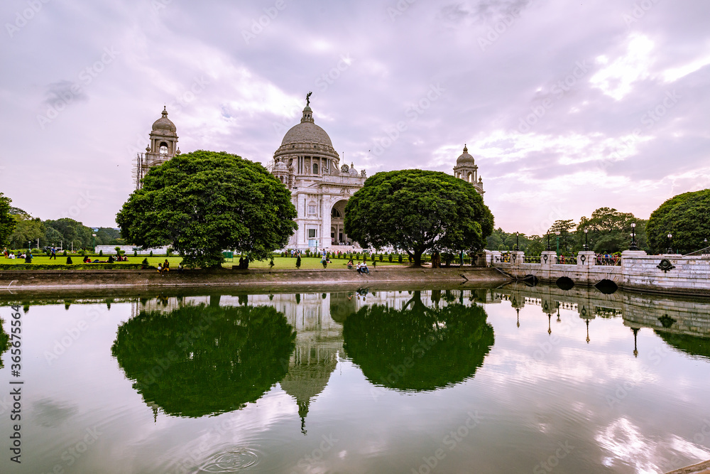 The Victoria Memorial is a large marble building in Kolkata, West Bengal, India, which was built between 1906 and 1921. 