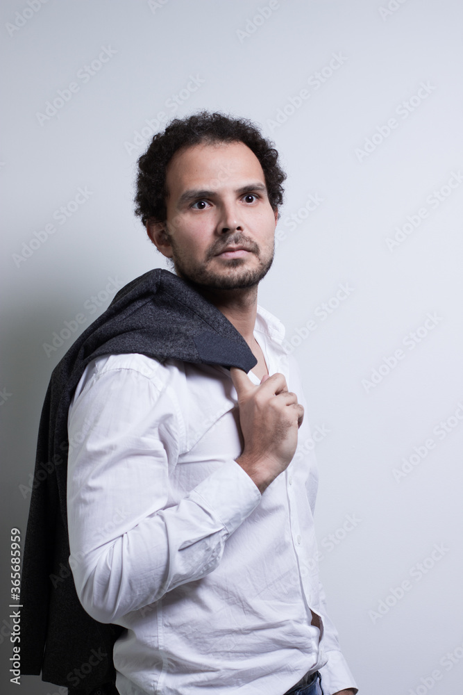 jovem assustado jovem assustado