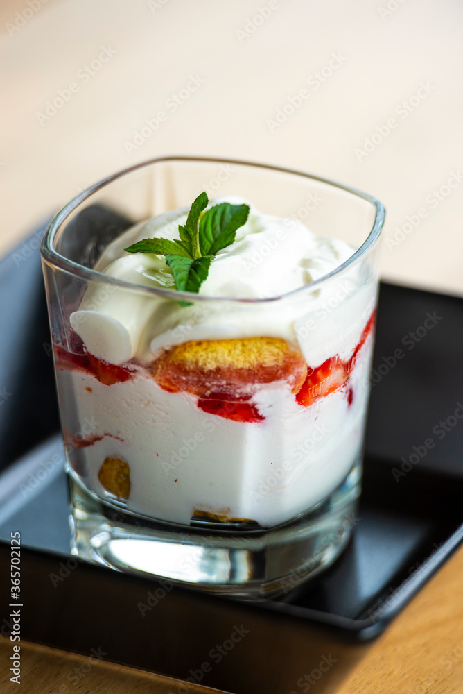 Tiramisu strawberry Tiramisu strawberry