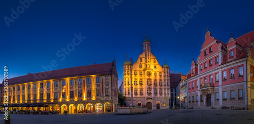 Rathaus in Memmingen am Abend, Bayern, Deutschland photo