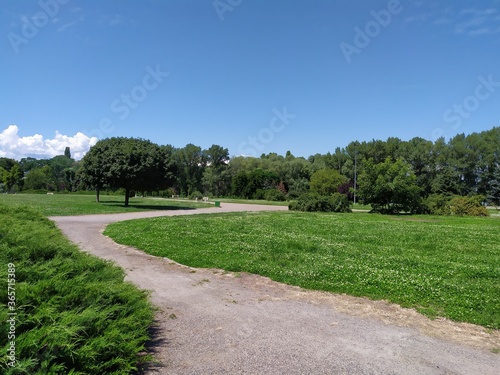 Fototapeta Naklejka Na Ścianę i Meble -  Empty parks during quarantine