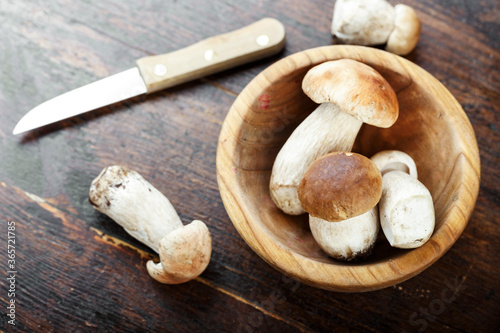 raw mushrooms on the table