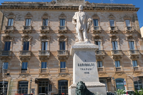 Photos Trapani Garibaldi Statue