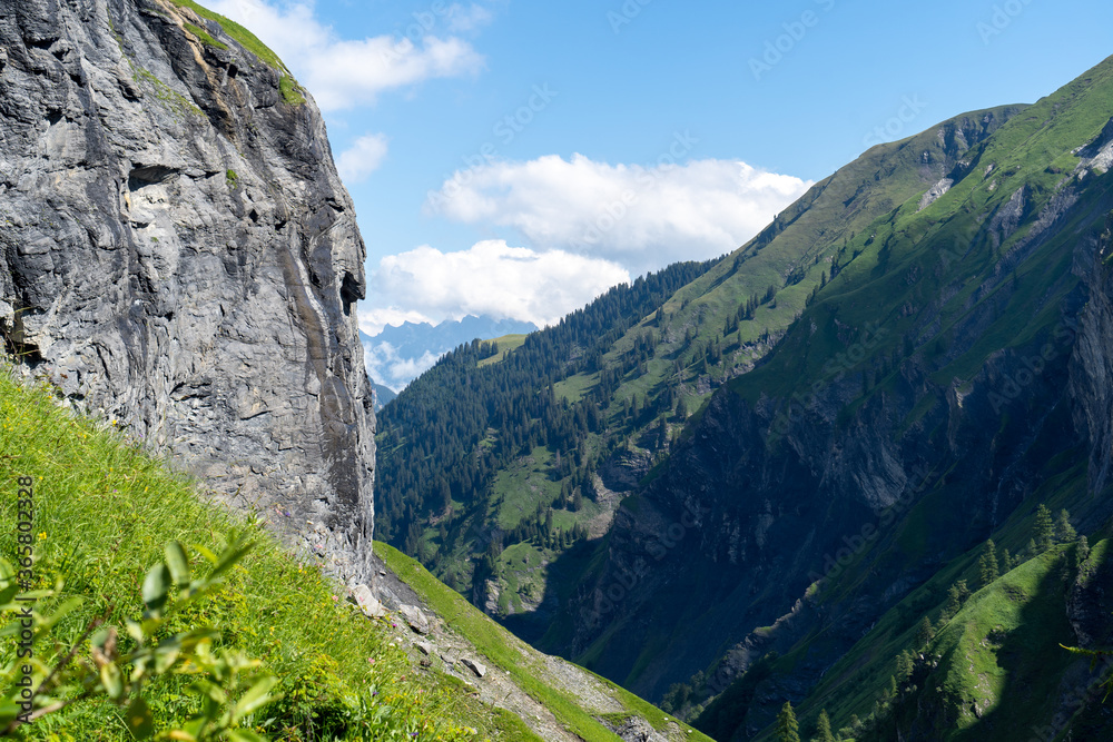 Obraz premium Schweiz Weisstannental Wandern