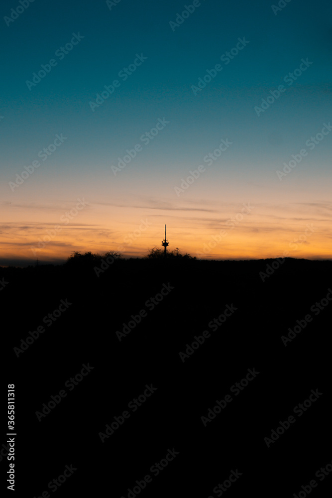 Fernmeldeturm Grünwettersbach bei Sonnenuntergang