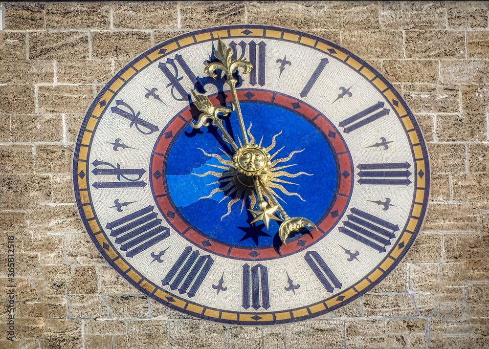  A clock at New Town Hall (Neues Rathaus in German) in Munich, Germany.