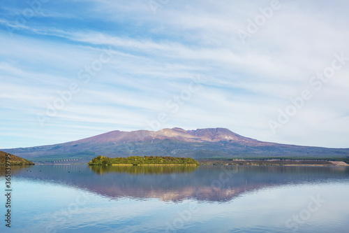 Taupo lake © Galyna Andrushko