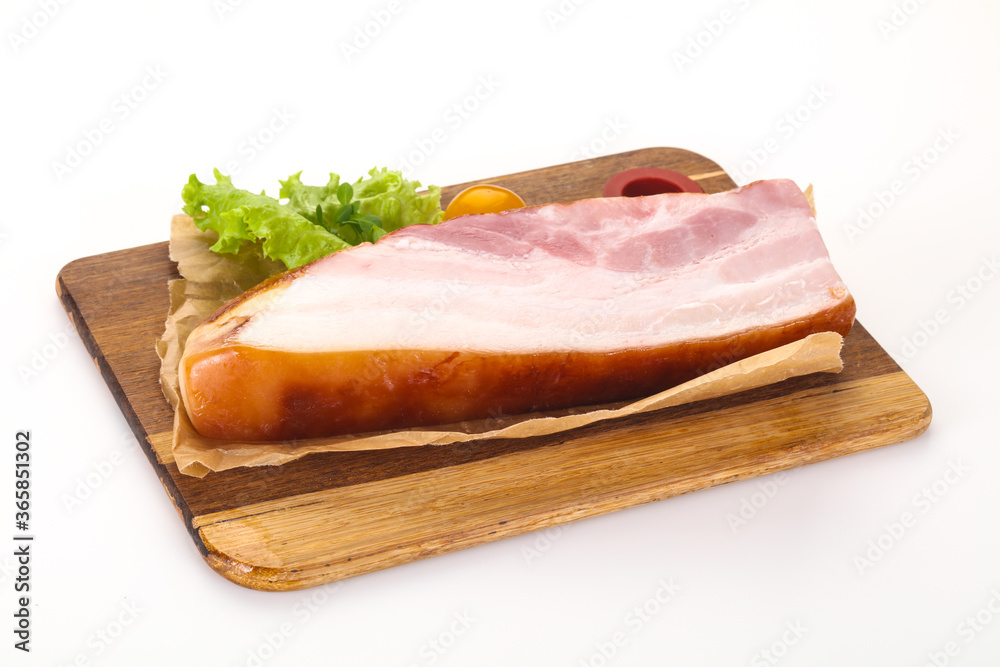 Smoked pork breast with salad leaves