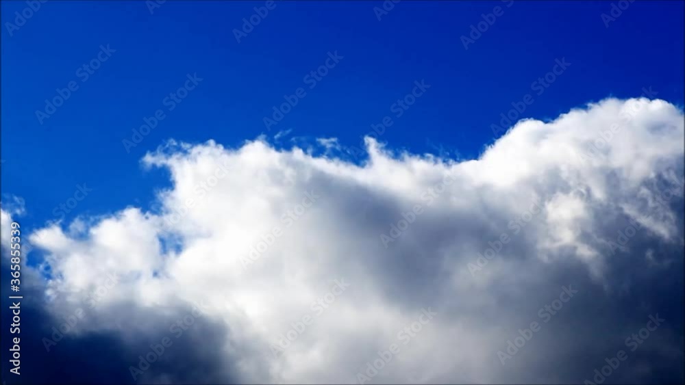 clouds over blue sky, time lapse
clouds over blue sky, time lapse