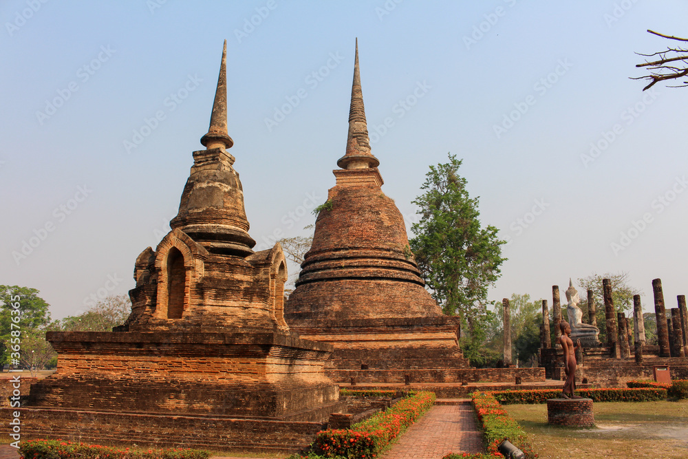 PARC HISTORIQUE NATIONAL DE SUKHOTHAI - THAILANDE - PATRIMOINE MONDIAL DE L' UNESCO