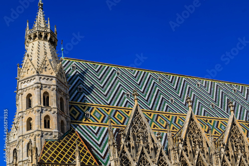 Stephansdom in Wien Detailasicht mit Dach, Österreich photo