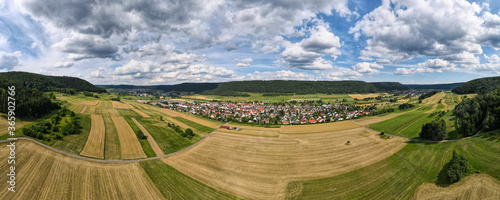 Rietheim-Weilheim aus der Luft © Volker Loche
