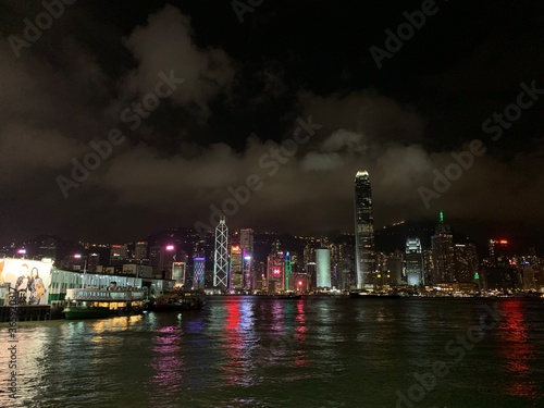 Skyline de nuit à Hong Kong  © Atlantis