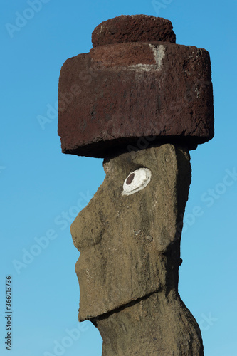 Moai wearing a Pukao (Topknots), Tahai ceremonial complex, Hanga Roa, Rapa Nui National Park, Easter Island, Chile, Unesco World Heritage