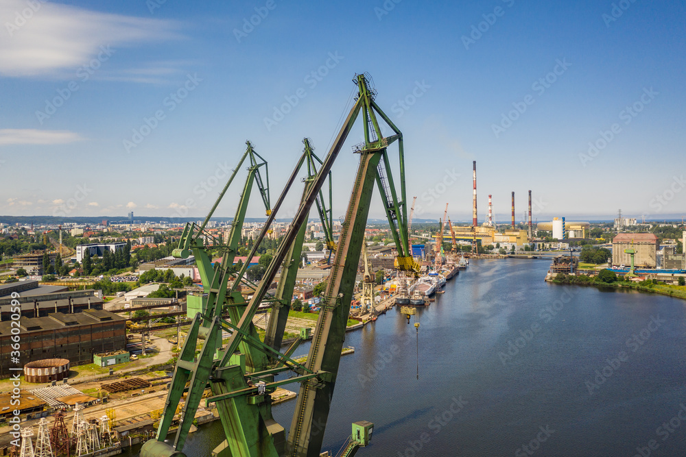 stocznia gdańska- budowa statków - przemysł stoczniowy - obrazy, fototapety, plakaty 