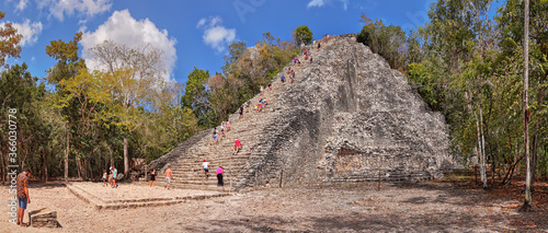 Pirámide de Nohoch Mul en Cobá