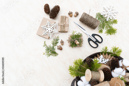 Hand crafted gifts with natural Christmas decorations without plastic.