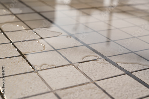 Wet Floor Square Tile