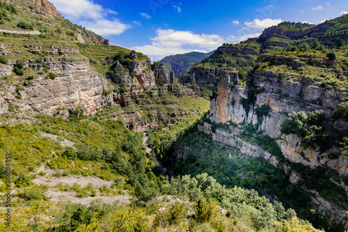 Paseo por el pueblo de Trevijano, Rioja y el cañon del rió de Leza photo