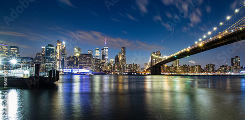 brooklyn bridge at night © Danpradophoto