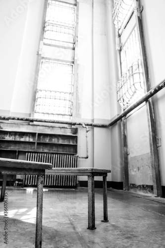prison library 