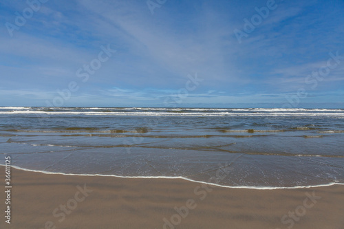 Obraz na płótnie Beach, dunes and sea at Ameland w salonie