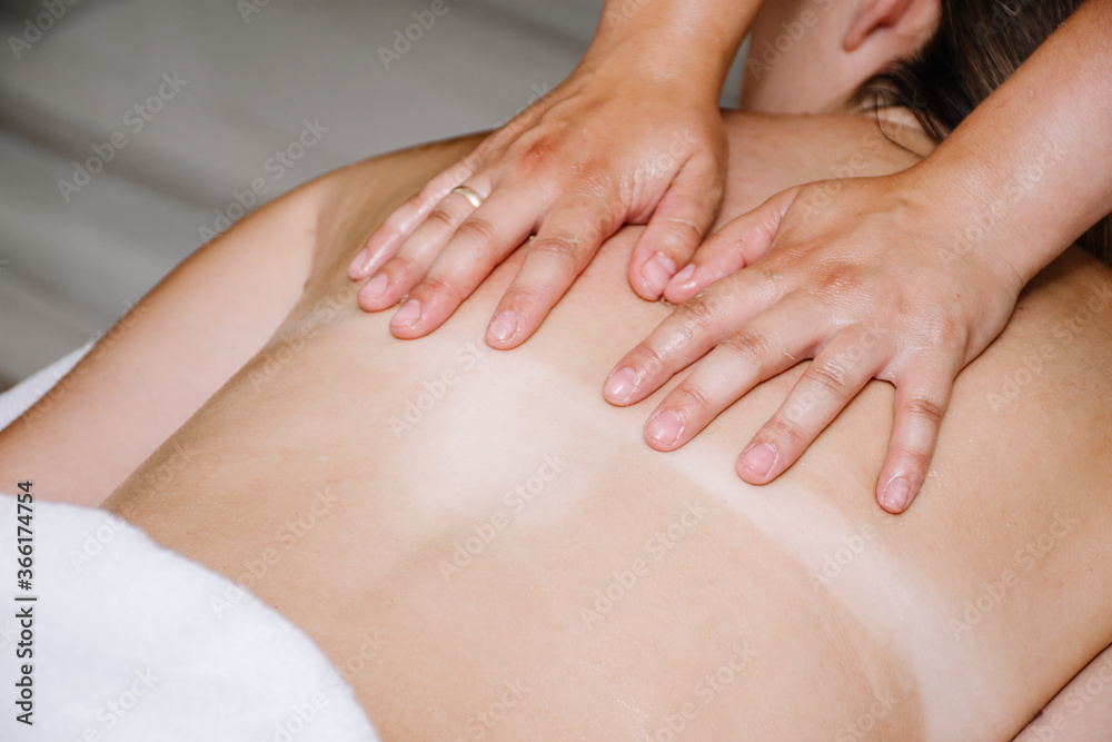 Fototapeta premium relaxing and beautiful oil back massage 
