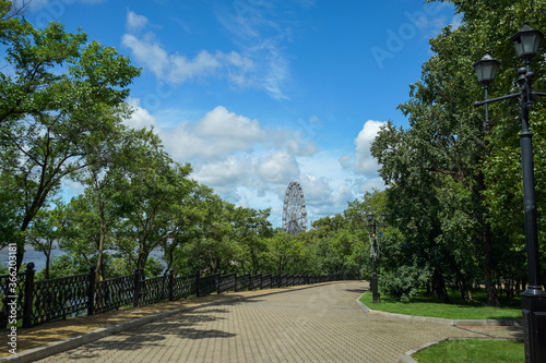 Ferris wheel in the city recreation Park
