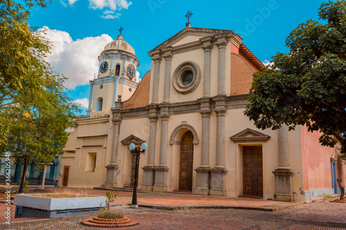 Iglesia en la bella ciudad de barquisimeto en venezuela photo