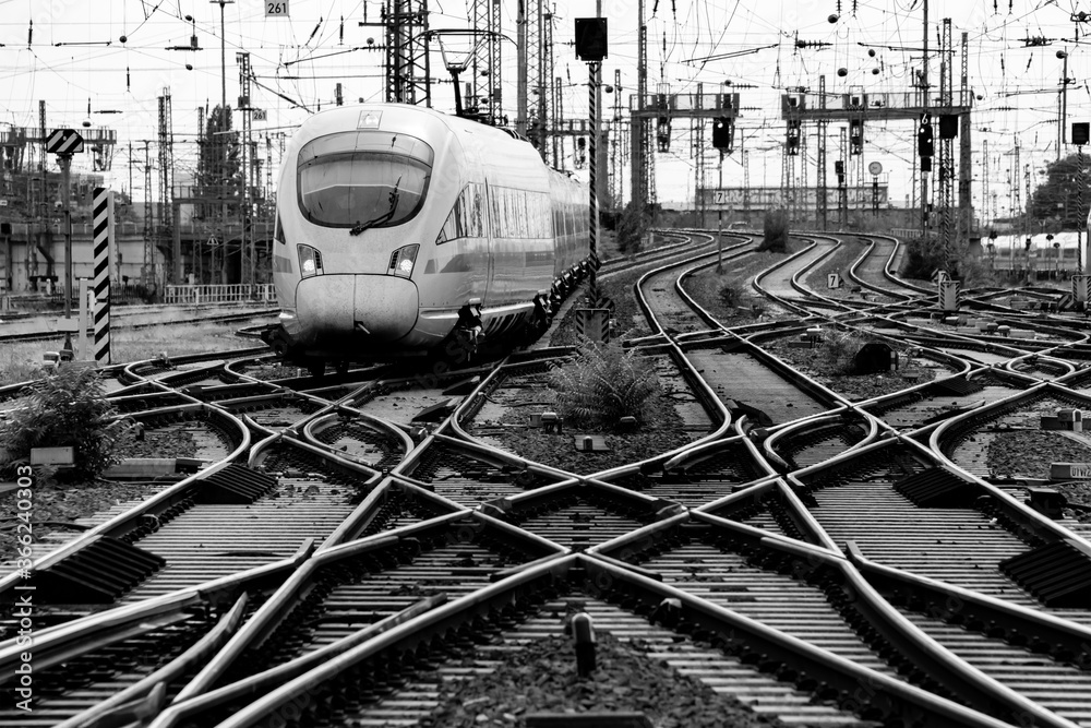 Φωτογραφία Eisenbahn Schienen Schnellzug Gleise Frankfurt Hauptbahnhof Weichen Züge Deutsch