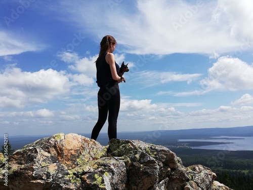 woman on top of the mountain © Дарья Шачкова