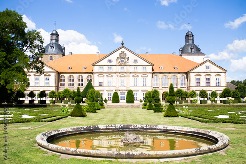Schloss Hundisburg in Haldensleben, Barockschloss, Sommer, Sachsen-Anhalt