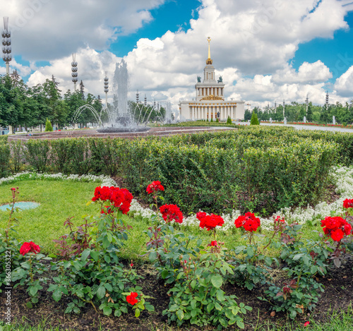 Obraz na płótnie Sight of Moscow: Exhibition of achievements of the national economy of the USSR w salonie